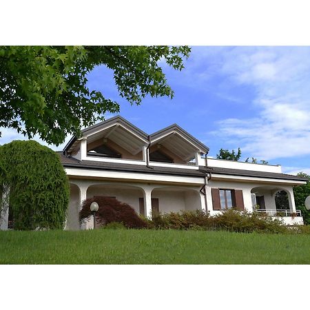 B&B Villa Monterosa Con Piscina Castronno Dış mekan fotoğraf