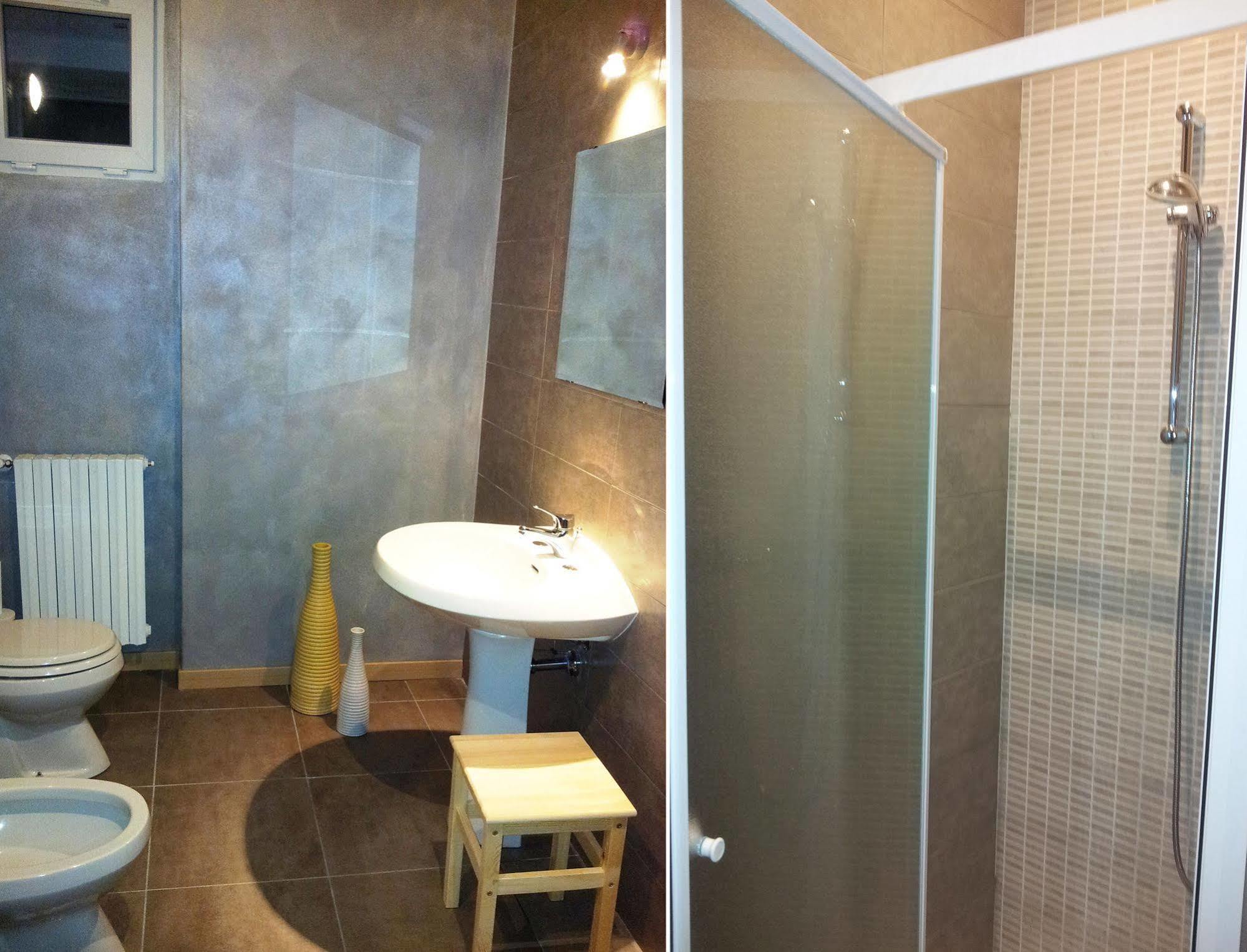 B&B Villa Monterosa Con Piscina Castronno Dış mekan fotoğraf