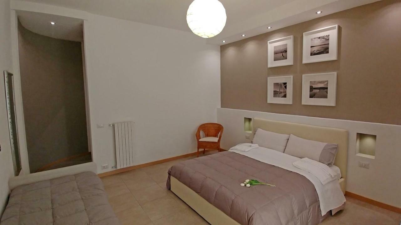 B&B Villa Monterosa Con Piscina Castronno Dış mekan fotoğraf