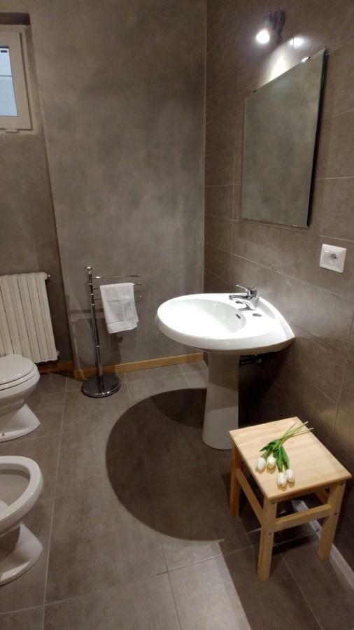 B&B Villa Monterosa Con Piscina Castronno Dış mekan fotoğraf